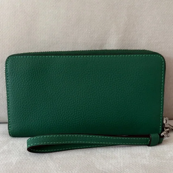 Coach Emerald Leather Wristlet with Silver Accents - Picture 2 of 5